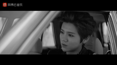 陌陌动态图怎么教程 陌陌动态发图片